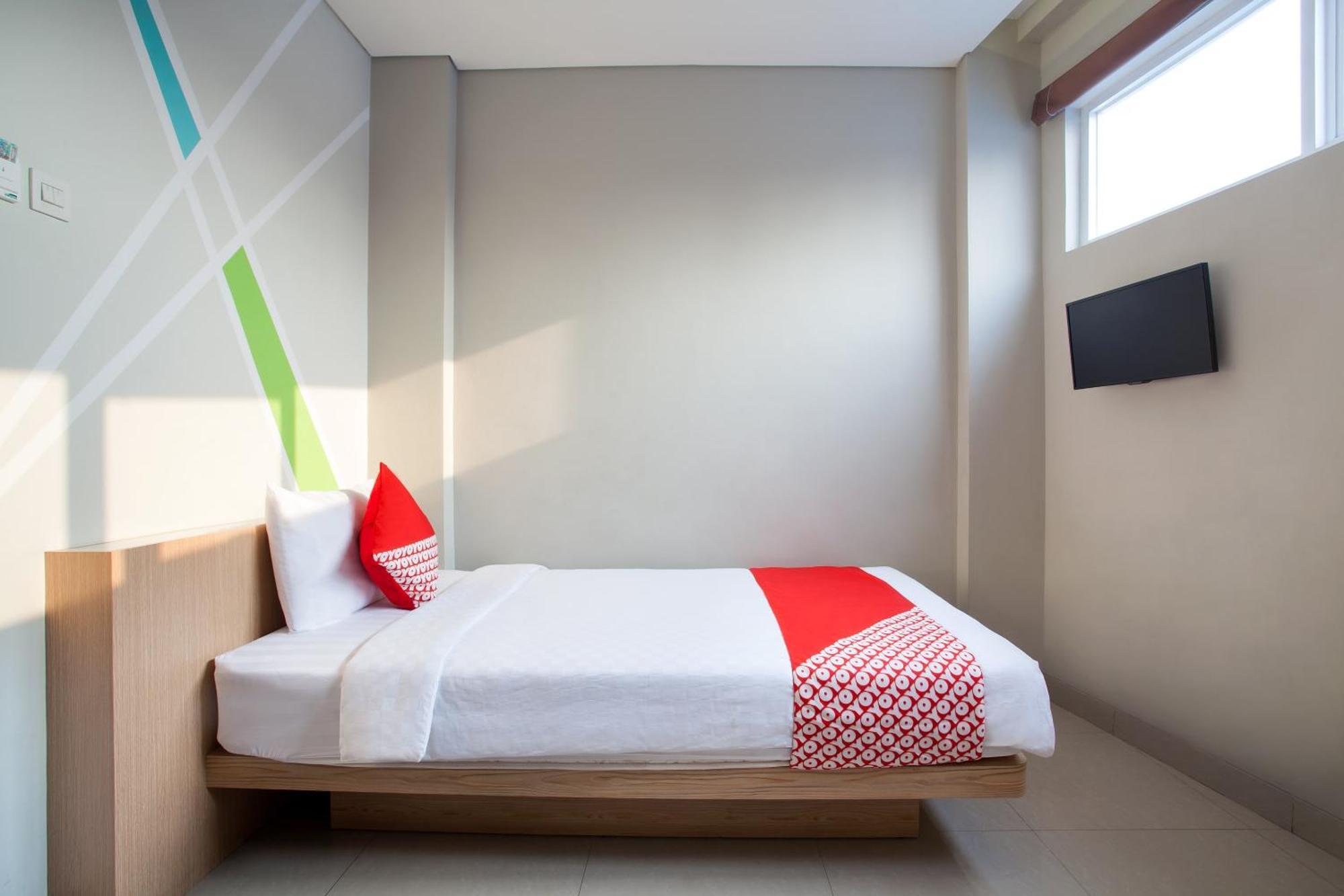 Super Oyo Flagship 101 Apple Platinum Hotel Jakarta Exterior photo